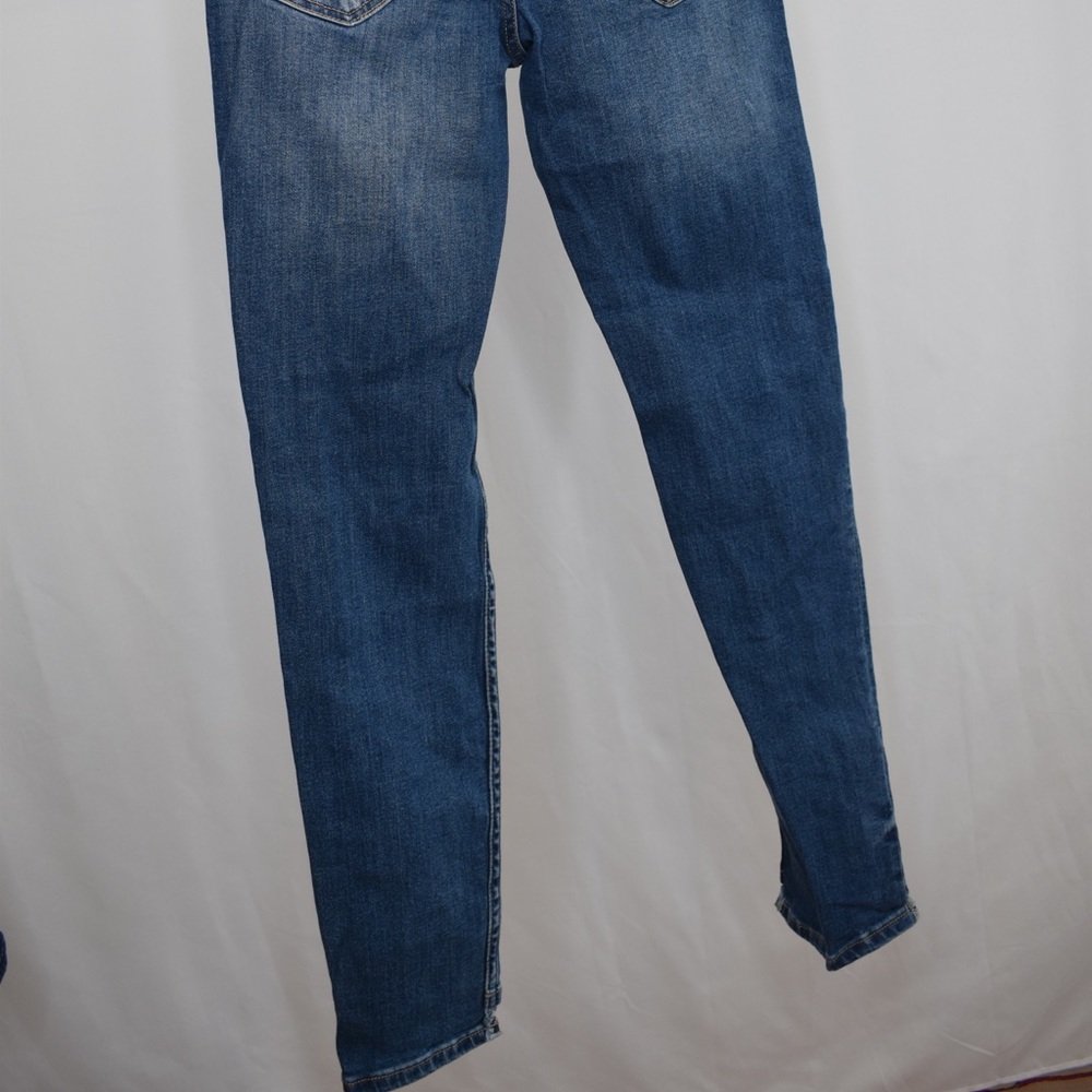 Distressed Jeans - Picture 4 of 4